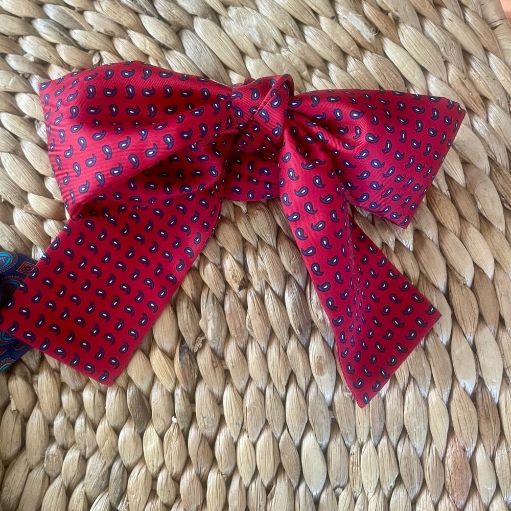 •VINTAGE•  Silk Tie Bundle - Picture 5 of 9